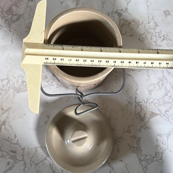 Vintage 70’s Win Schuler Restaurants cheese crock with lid - Picture 16 of 16